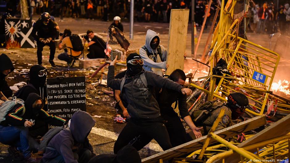 Barcelona Protests: Similar To Hong Kong, But This Time Protesters Are "Bad Guys"