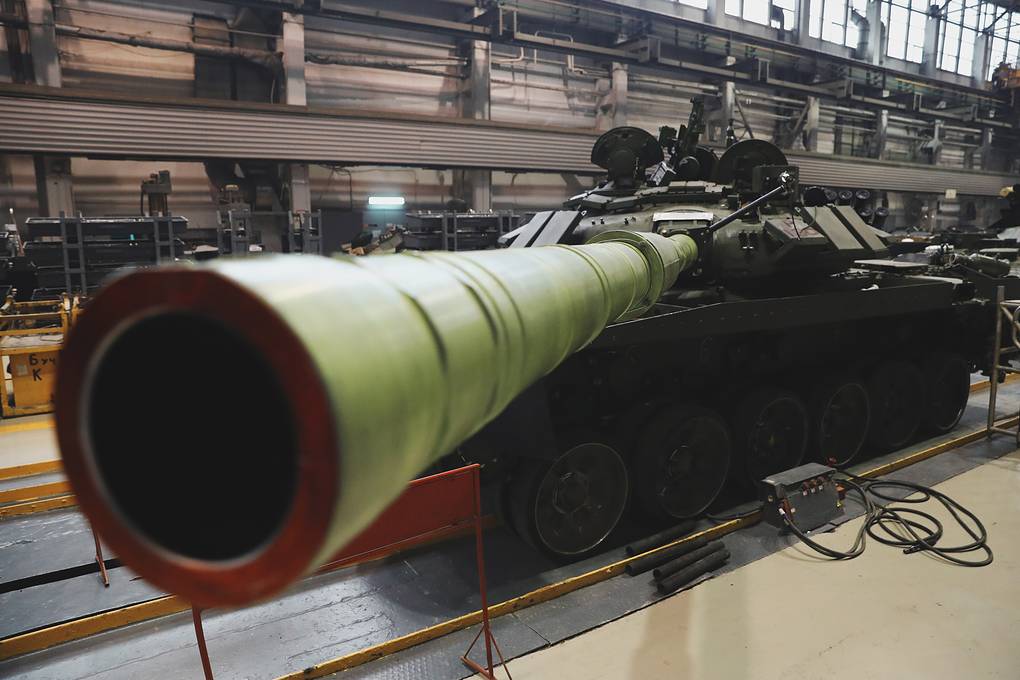 Closer Look At Russia's Efforts To Upgrade Its T-72 Battle Tanks To Modernized T-72B3