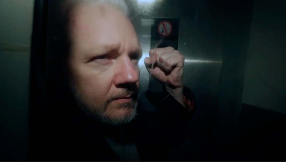 Case Mismanagement in London: Julian Assange, Political Offences and Surveillance