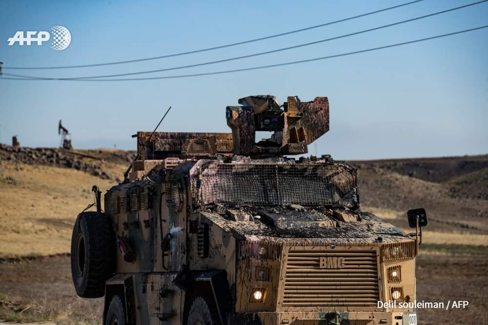 In Photos: SDF Supporters Throwing Stones At Turkish And Russian Vehicles