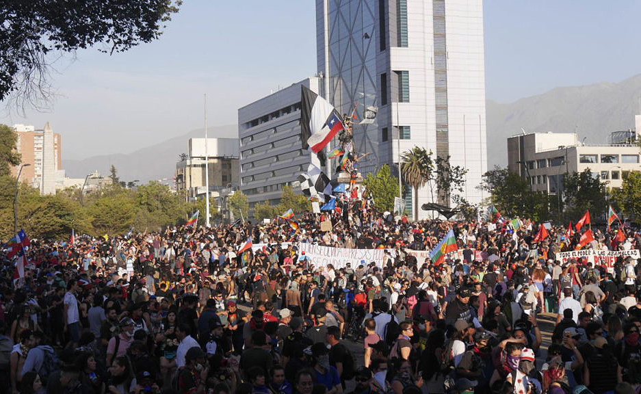 Chile’s Great Avenues are Liberated and Opened Again