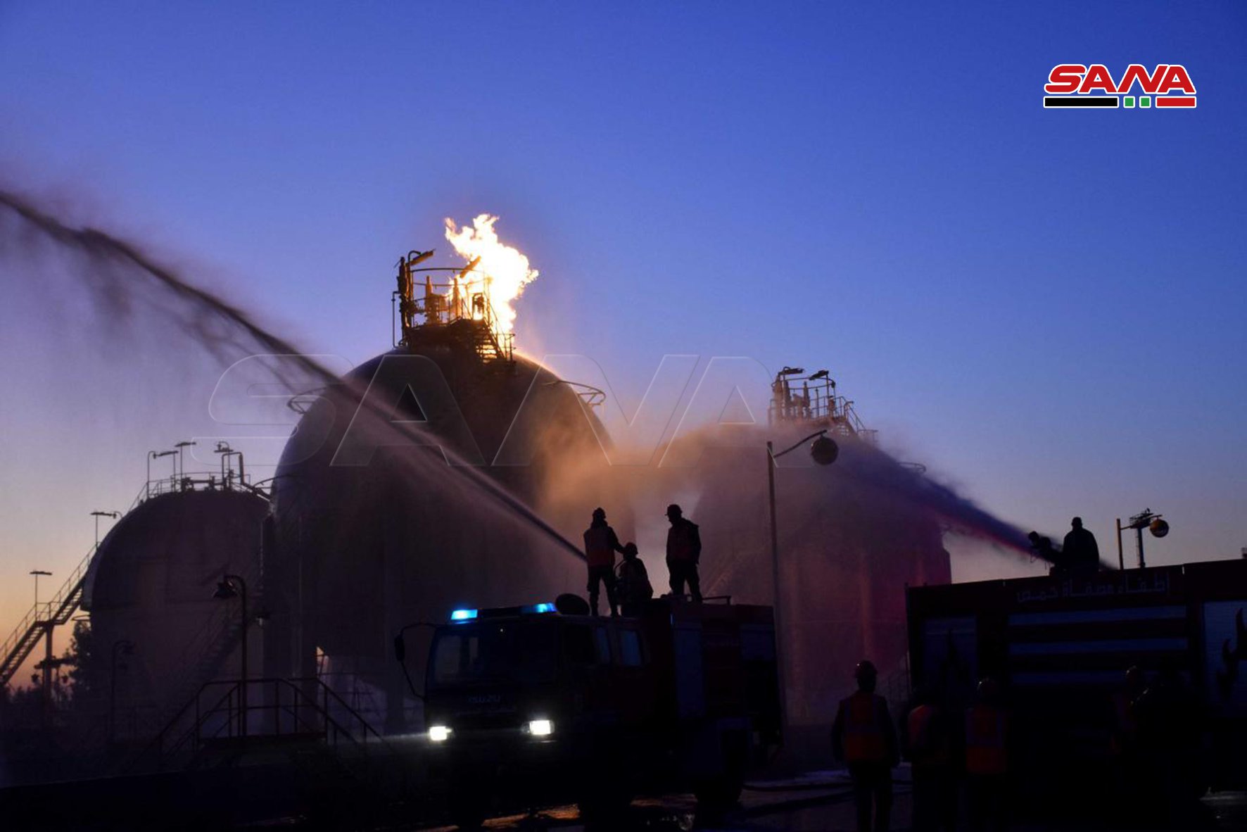 Oil, Gas Facilities In Central Syria Came Under Coordinated Aerial Attack (Photos)