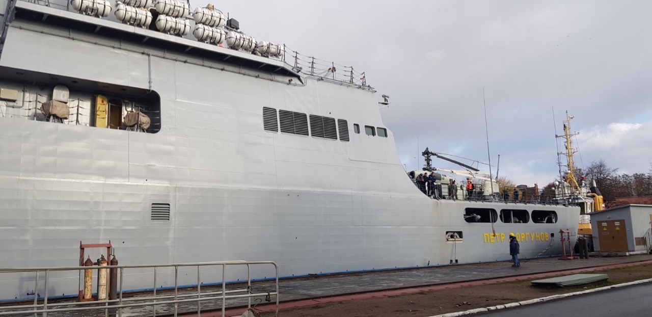 Russia's Second Project 11711 Large Landing Ship "Petr Morgunov" Enters Sea Trials