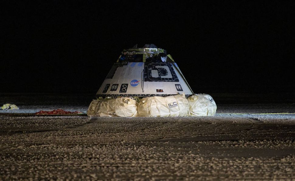 Boeing's CST-100 Starliner Fails to Leave Orbit