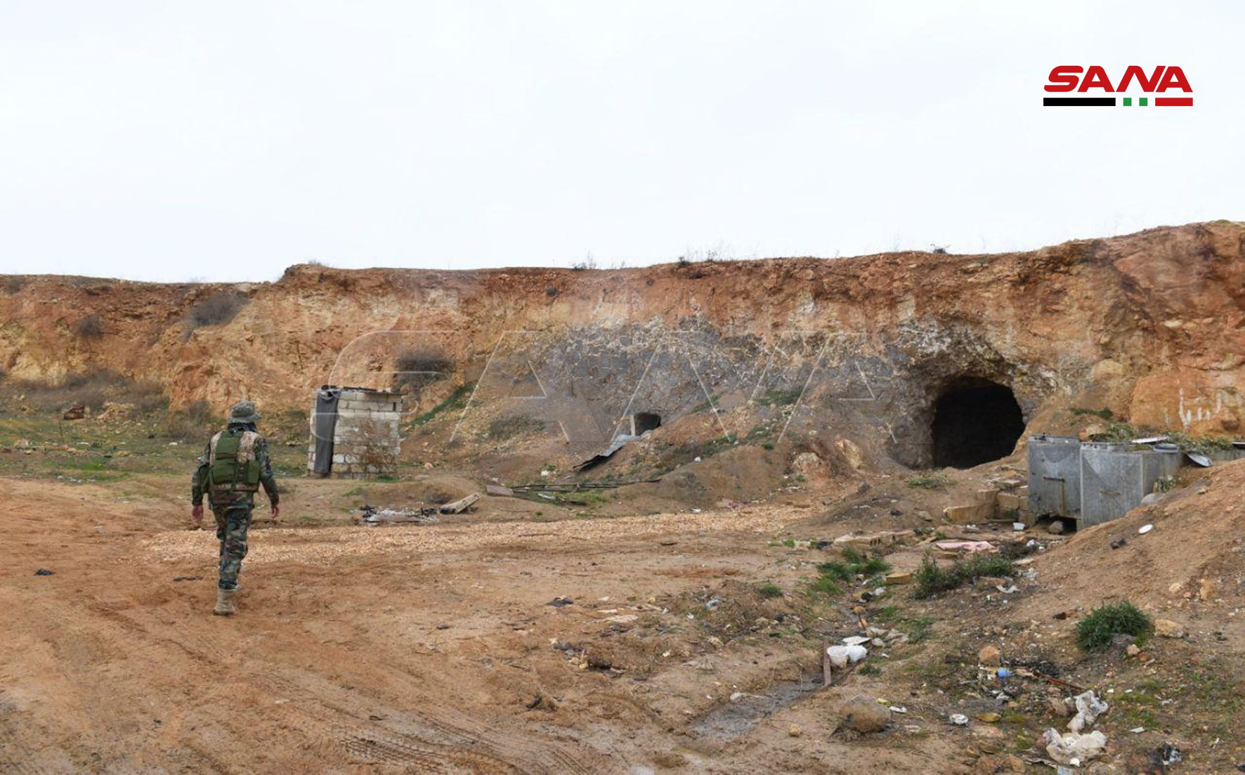 Syrian Army Uncovers Militants’ Caves In Southwest Aleppo (Photos)