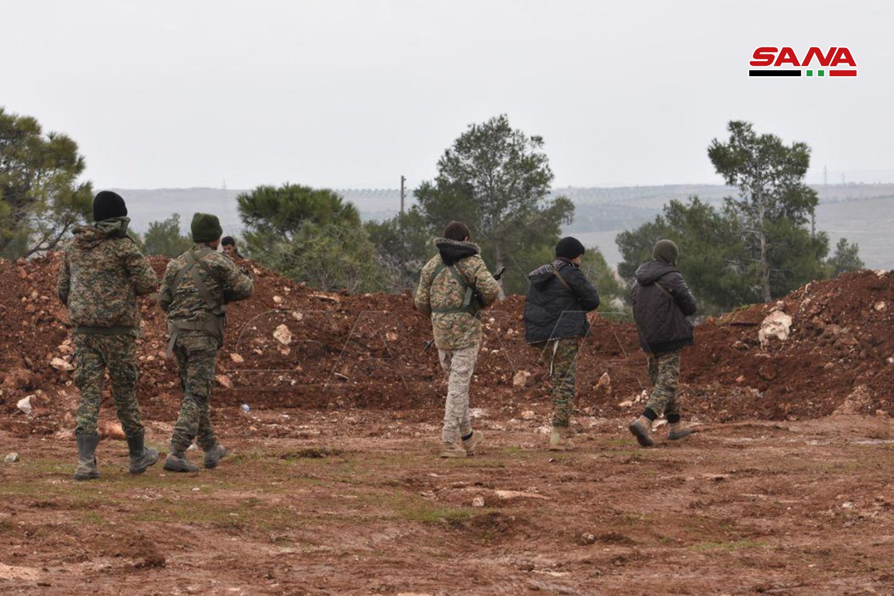 Syrian Army Uncovers Militants’ Caves In Southwest Aleppo (Photos)