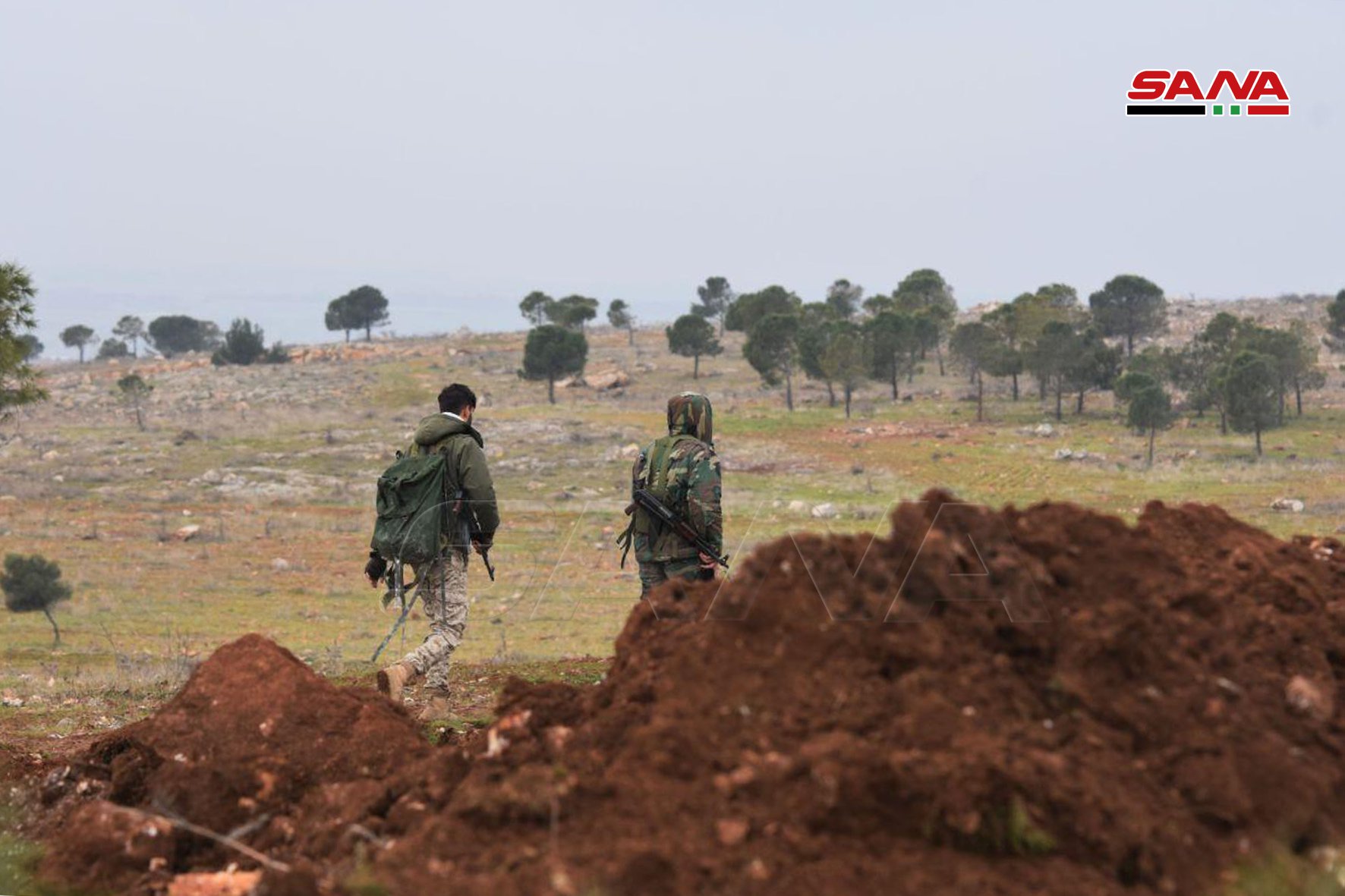 Syrian Army Uncovers Militants’ Caves In Southwest Aleppo (Photos)