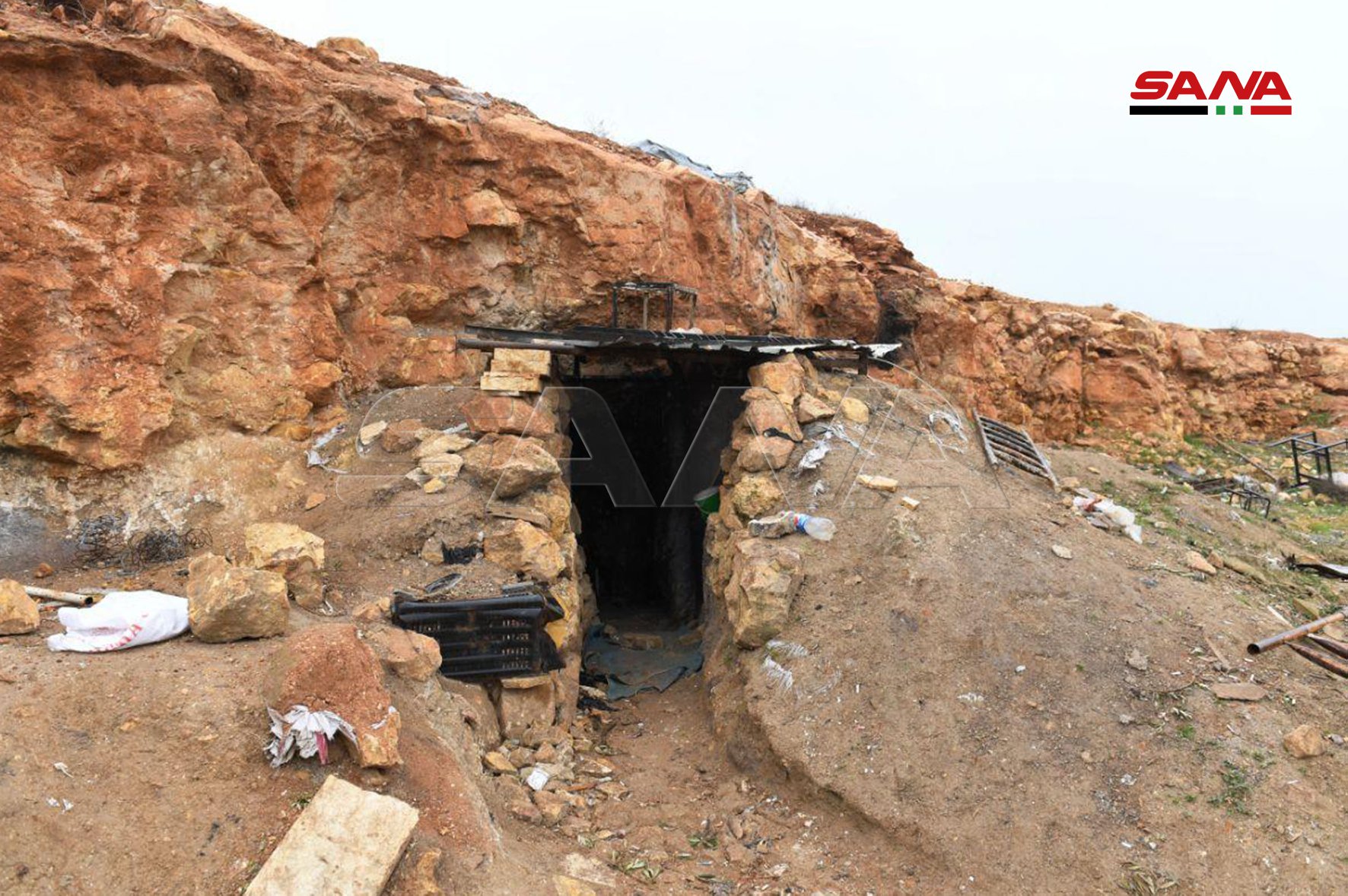 Syrian Army Uncovers Militants’ Caves In Southwest Aleppo (Photos)