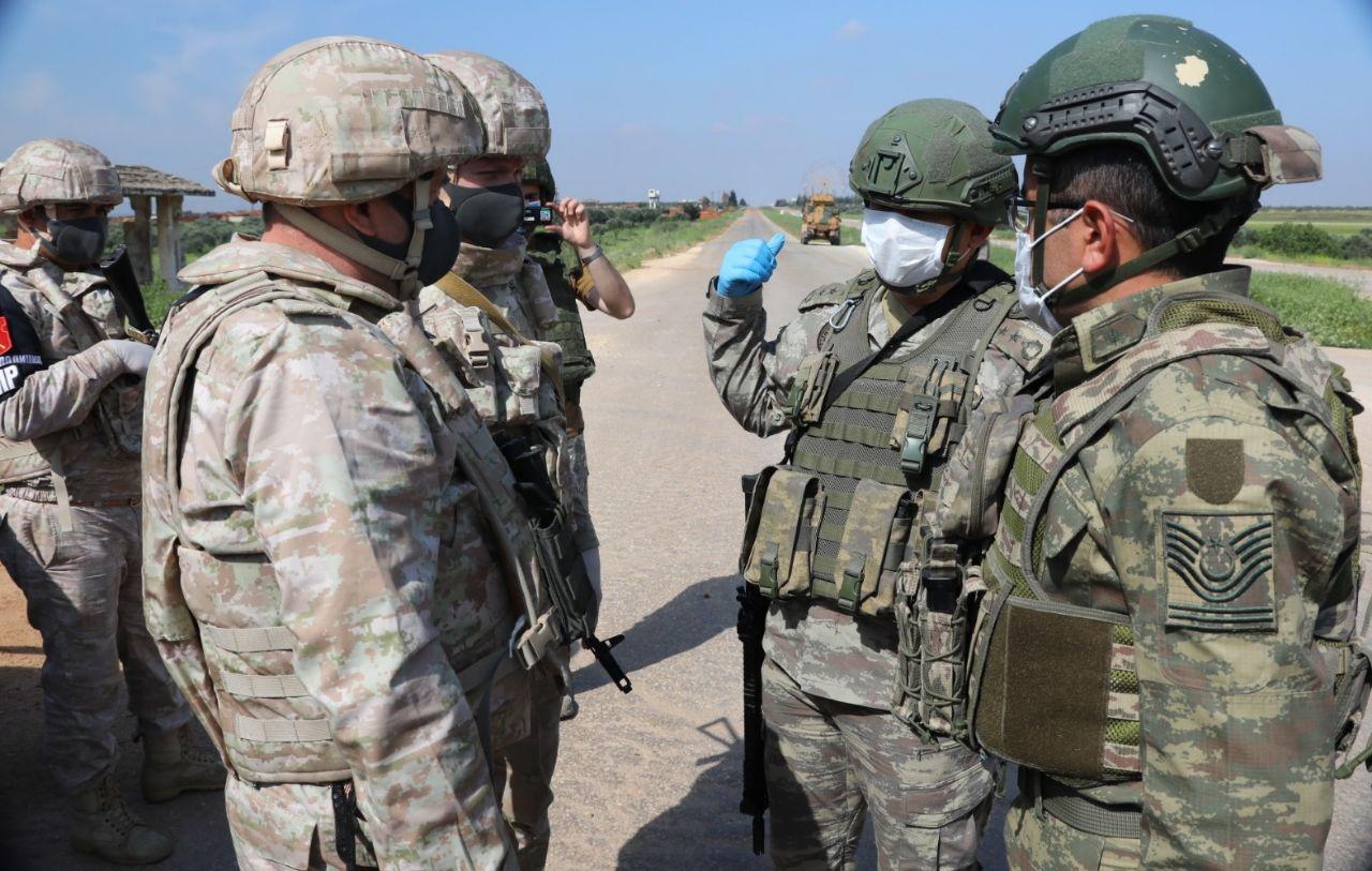 Joint Turkish-Russian Patrol Takes Place On M4 Two Days After Turkish Army's Clash With Hayat Tahrir al-Sham In Nearby Area (Photos)