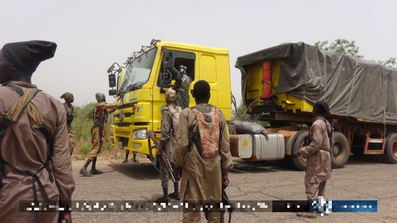 ISIS Terrorists Ambush Nigerian Army Convoy, Capture Several Vehicles (Photos)