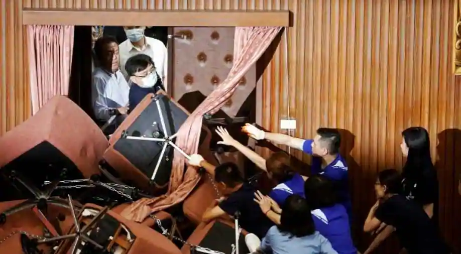 Pro-Beijing Opposition Occupied Itself In Taiwan’s Parliament, Clashed With Ruling Party