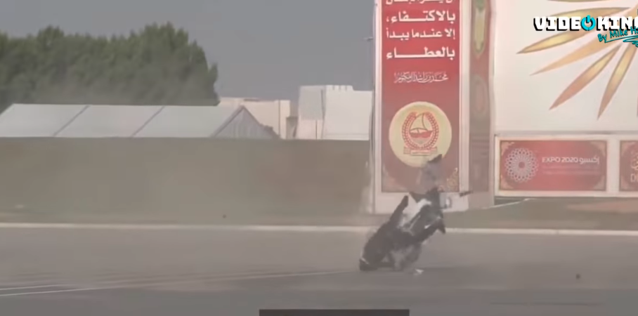 Shocking Moment Dubai Cop On Hoverbike Falls Out Of Sky