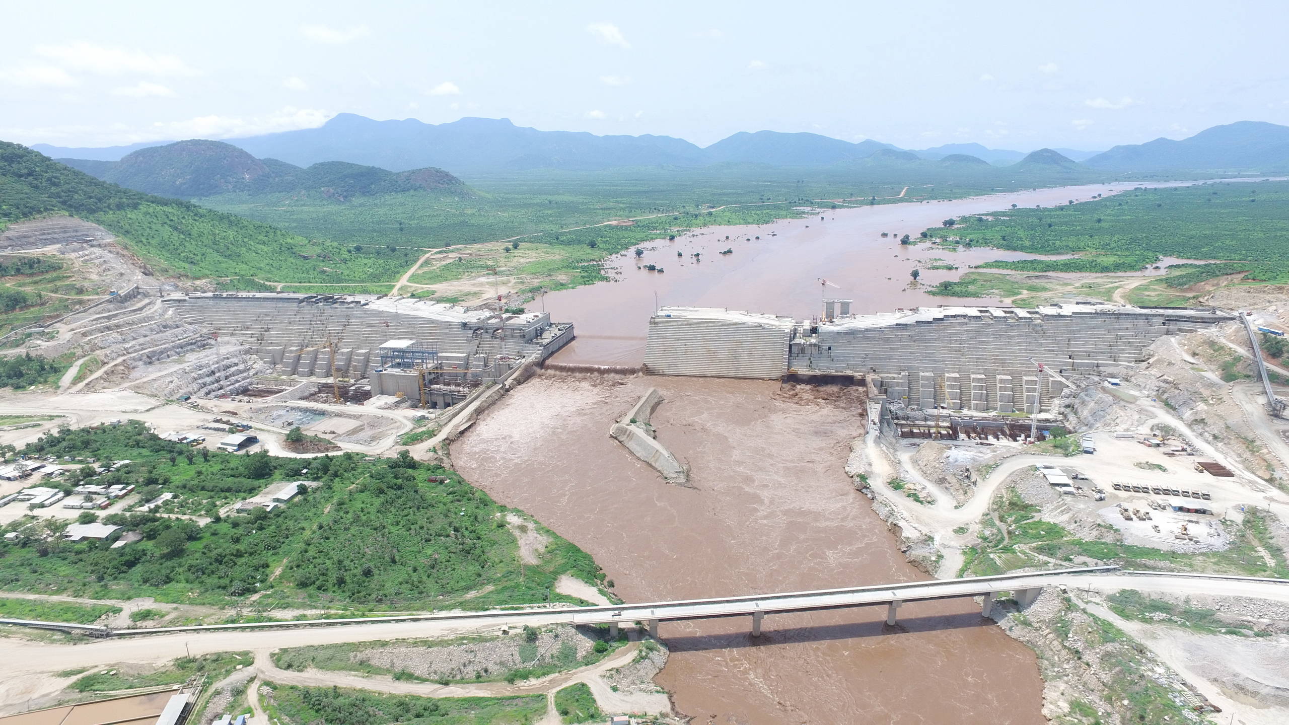 Ethiopian Dam Project Temporarily Suspended, Negotiations Fast-Tracked To Prevent Major Conflict With Egypt