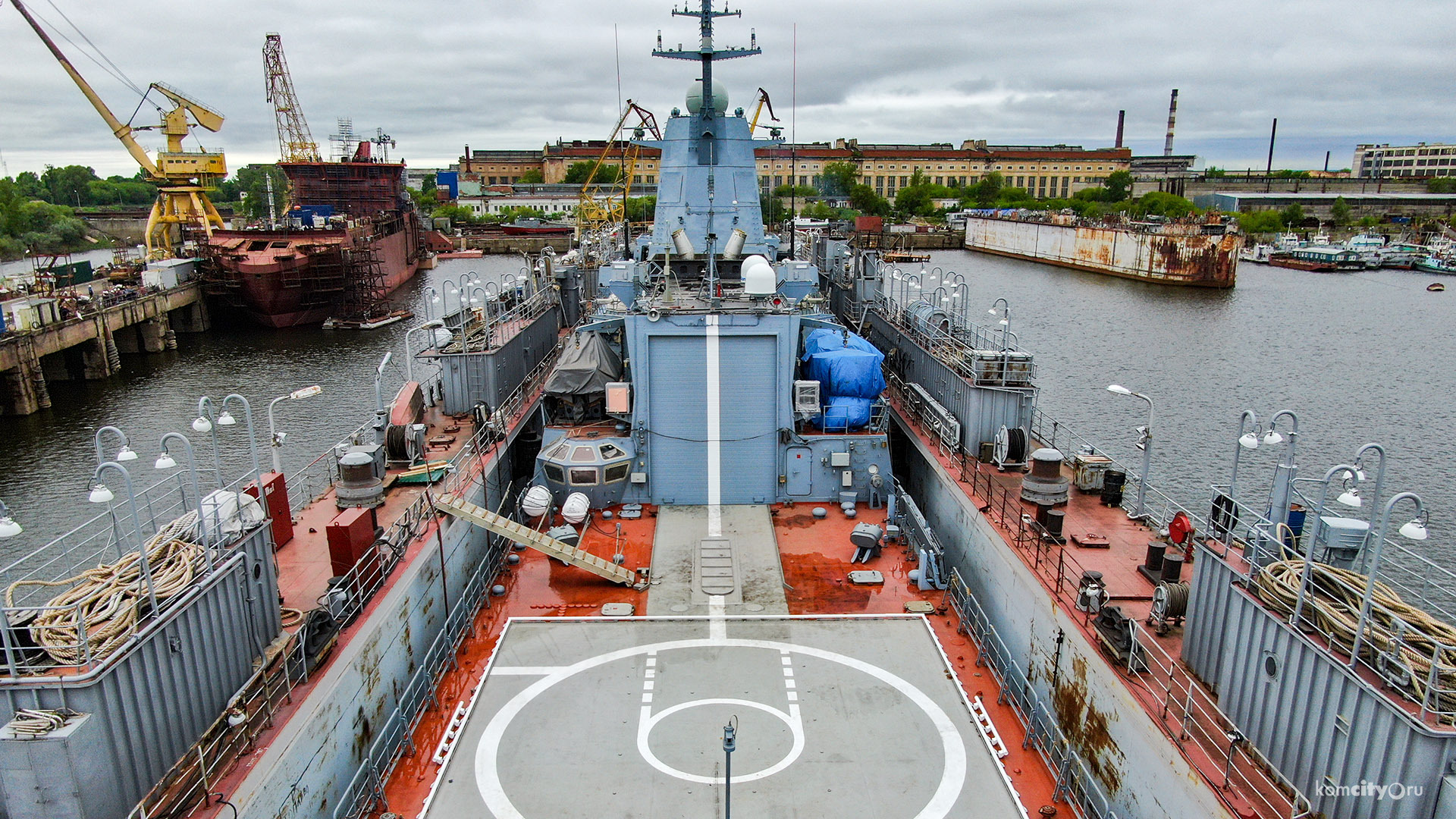 Russian Project 20380 Corvette Transported From Amur Shipyard To Vladivostok Via Floating Transport Dock (Photos)