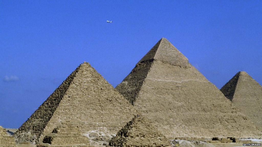 Elon Musk Says Pyramids Were "Obviously" Built By Aliens, Gets Invited To Egypt To See They Weren't