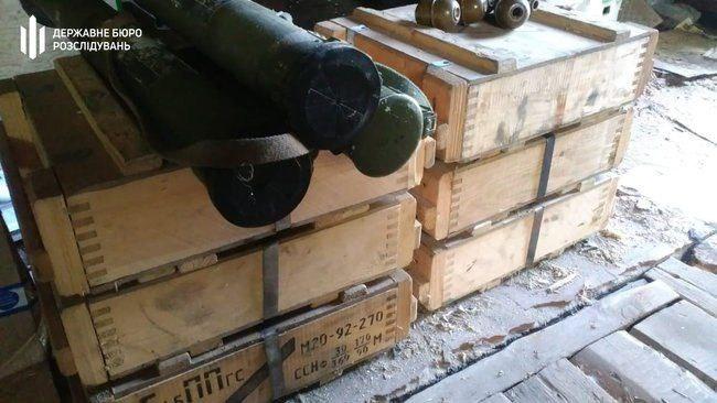 Ukrainian Colonel Arrested After Attempting To Smuggle Weapons Stolen From Eastern Ukraine