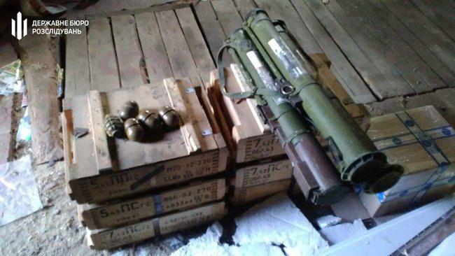 Ukrainian Colonel Arrested After Attempting To Smuggle Weapons Stolen From Eastern Ukraine