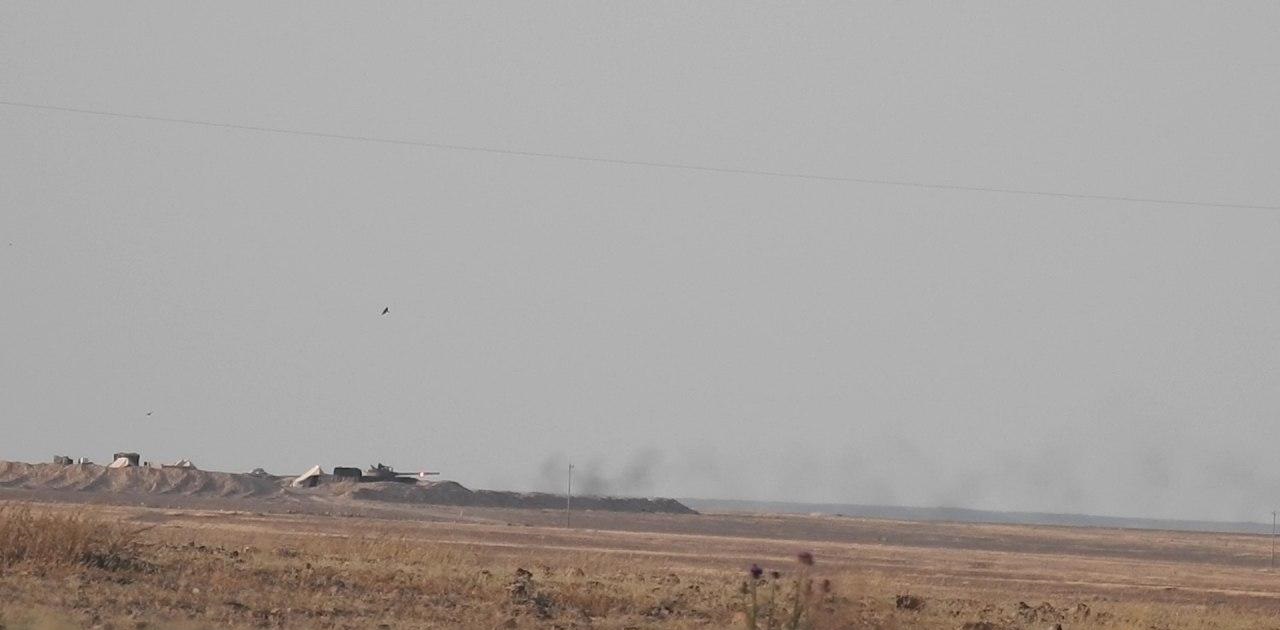 ISIS Terrorists Destroyed Syrian Army Tank In Deir Ezzor With Guided Missile (Photos)