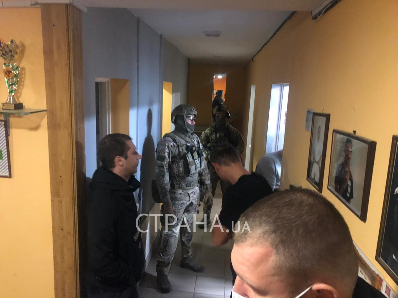 Ukrainian SBU Raids Cells Of Radical Nationalist Groups Amid Local Elections