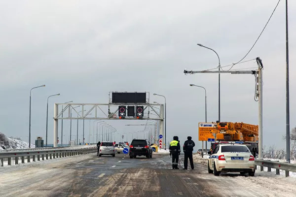 Freak Ice Storm Leaves Russia's Far East City Of Vladivostok Without Power (Photos, Videos)