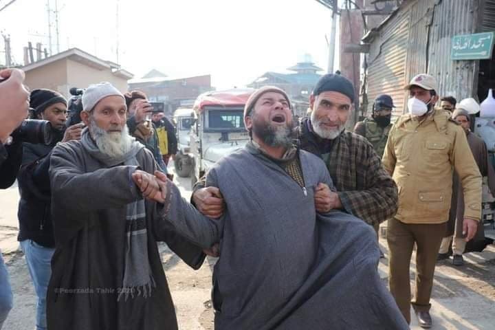 Indian Forces Counter-Terrorism Operation Resulted in Clashes With Islamists Supporters in Kashmir