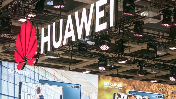 U.S. Announces That Ukraine Will Dismantle All Huawei Equipment From Government Buildings