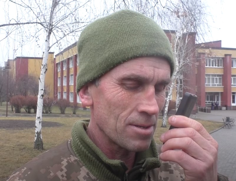 Ukrainian Soldier Flees To Donetsk People’s Republic, Appears To Be ‘Shocked’ By Strikes On Civilian Targets