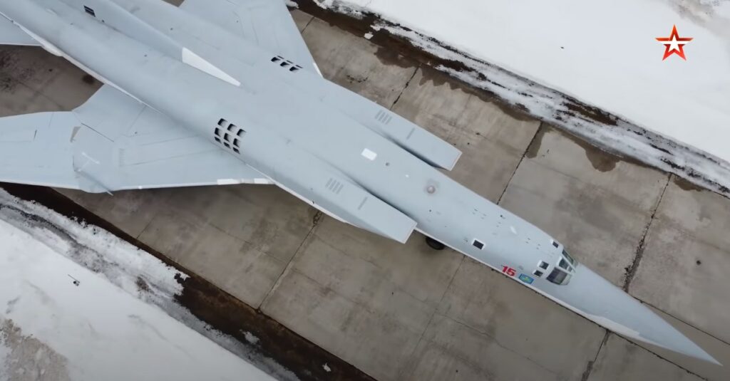 In Video: Russian Tu-22M3 Strategic Bombers Simulate Penetration Of Enemy Air Defense