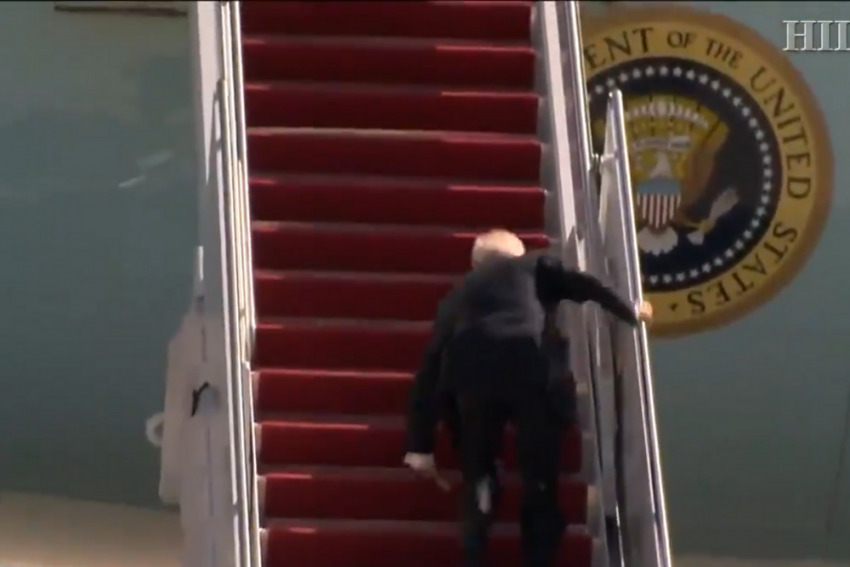 Air Force One Stairs - 1, U.S. President Joe Biden - 0