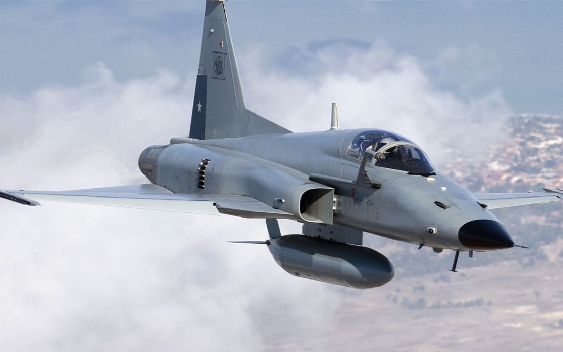 Two Military Pilots Killed In Accident With F-5 Fighter Jet In Iran