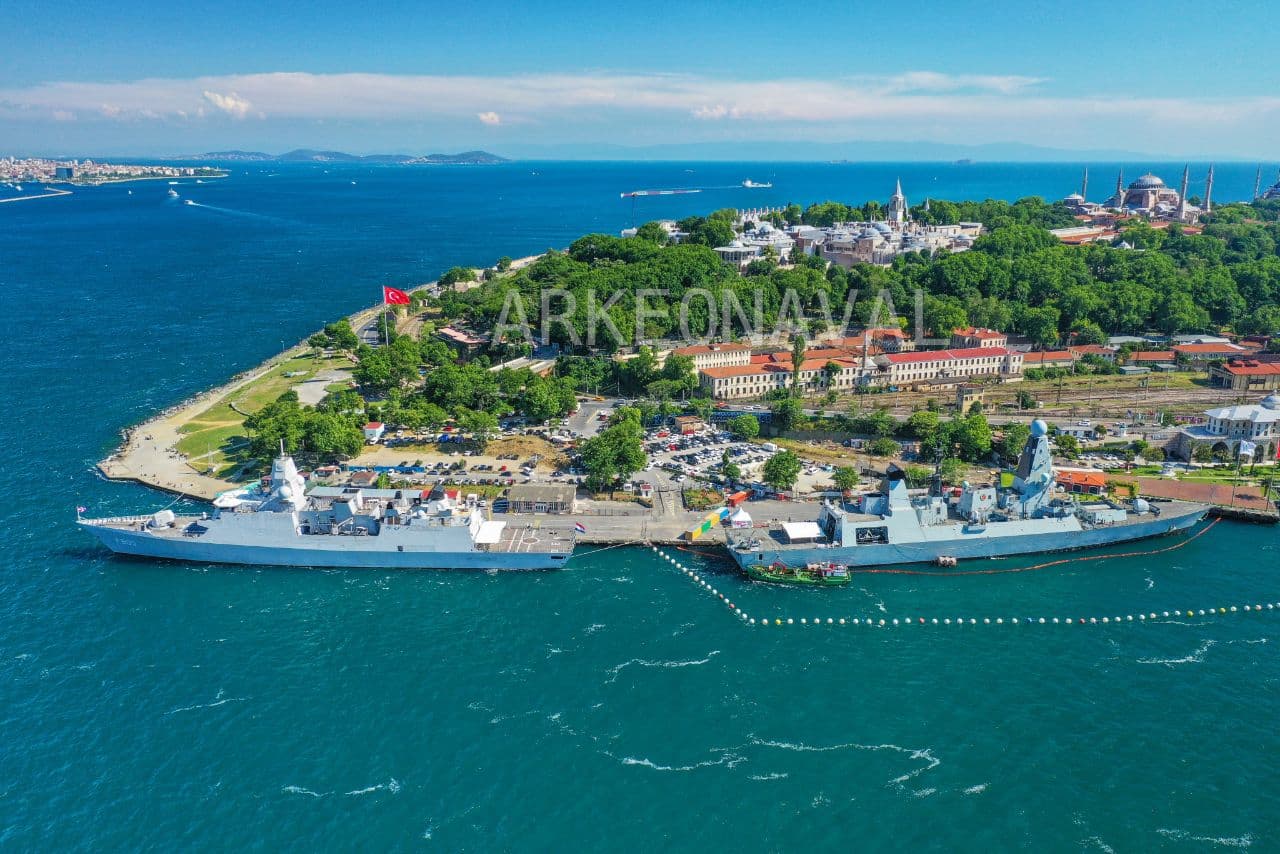 USS Laboon, Other NATO Destroyers Move Towards The Black Sea