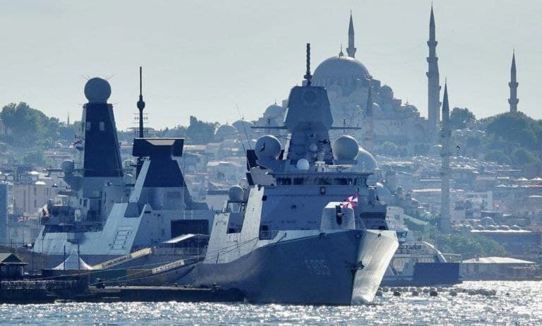 British Destroyer, Dutch Frigate Entered Black Sea Following US Laboon