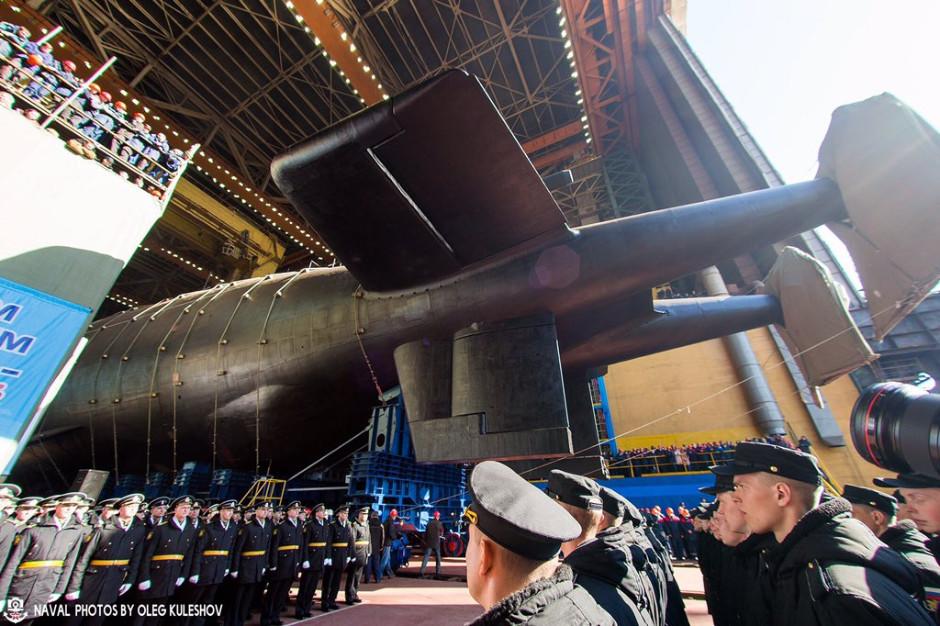 Putin's 'City-Killer': Russia Launches World's Largest Nuclear-Armed Submarine 