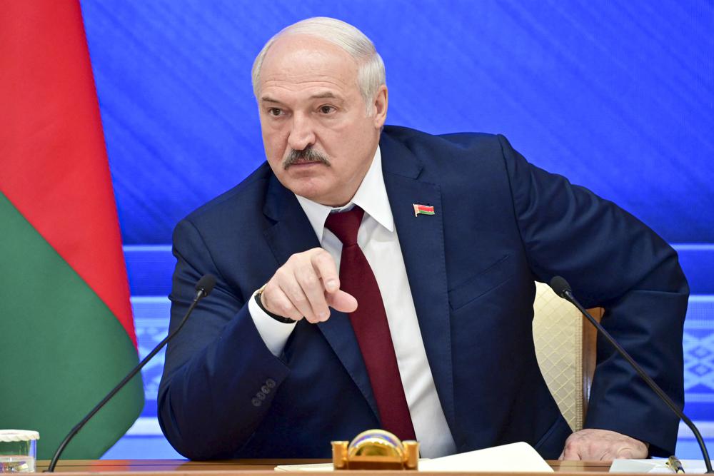 Lukashenko Claims "Large Batch" Of Russian Weapons Coming Minsk's Way