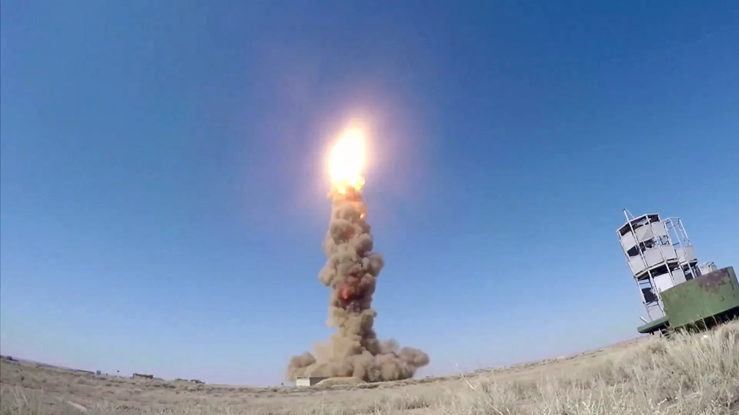 Russia Launches New Anti-Missile Defense System (Video)