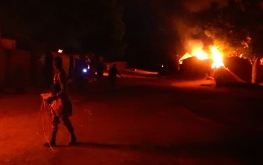 Nigeria: ISIS Terrorists Burned Christian Town In Borno, Shelled Army Base In Yobe (Photos)