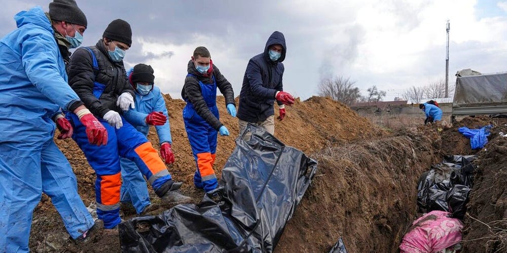 Mass Grave In Mariupol. Who May Buried There And Why