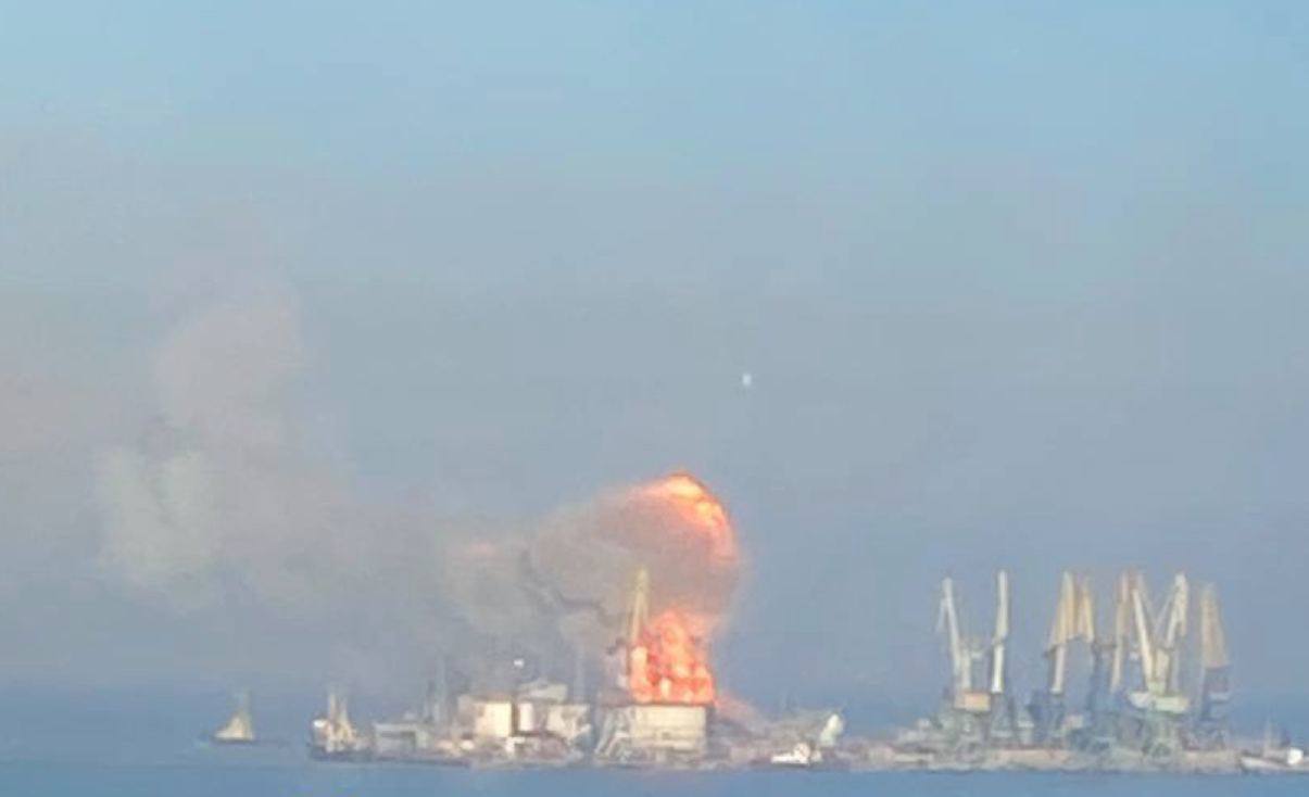 Exploded Ship BREAKING: Russian Large Landing Ship Exploded In Ukrainian Port Of ...