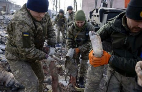 Photos 18+: Russian Kalibr Missile Hit Ukrainian Military Facility In Mykolaiv. Dozens Of Casualties Reported