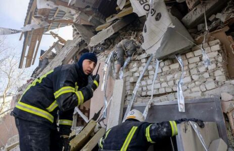 Photos 18+: Russian Kalibr Missile Hit Ukrainian Military Facility In Mykolaiv. Dozens Of Casualties Reported