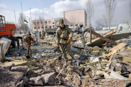 Photos 18+: Russian Kalibr Missile Hit Ukrainian Military Facility In Mykolaiv. Dozens Of Casualties Reported