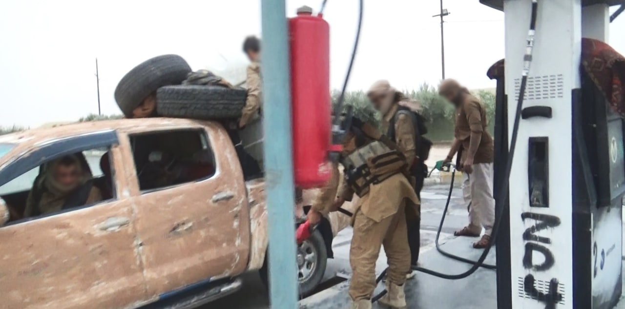 ISIS Continues To Expand Its Influence Along Strategic Western Iraq Highway (Photos)