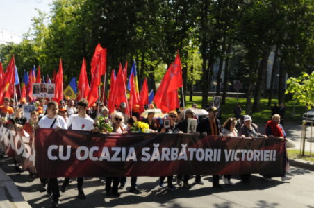 In Photos: In Moldova, A March For Victory… A March For Peace!