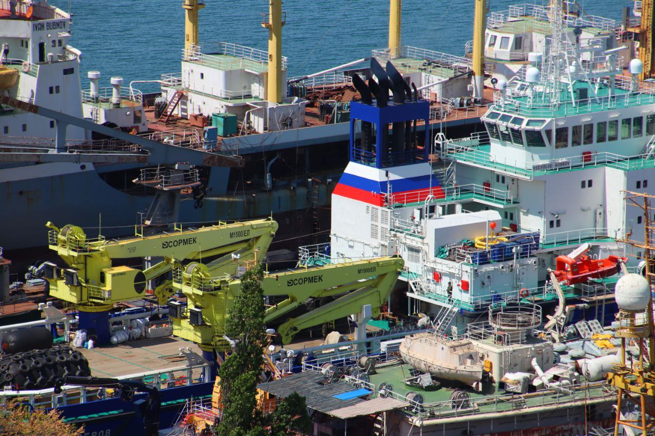 Russian Navy Support Vessel Vsevolod Bobrov Was Not Hit As Claimed By Ukrainian Sources (Photos)