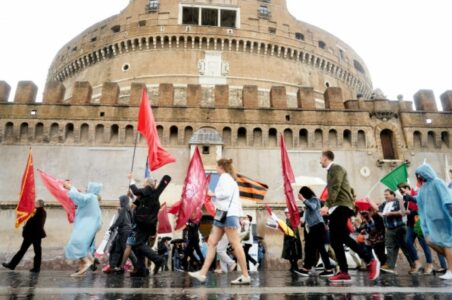 How Victory Day Is Celebrated In Different Countries Of World (Photos, Videos)