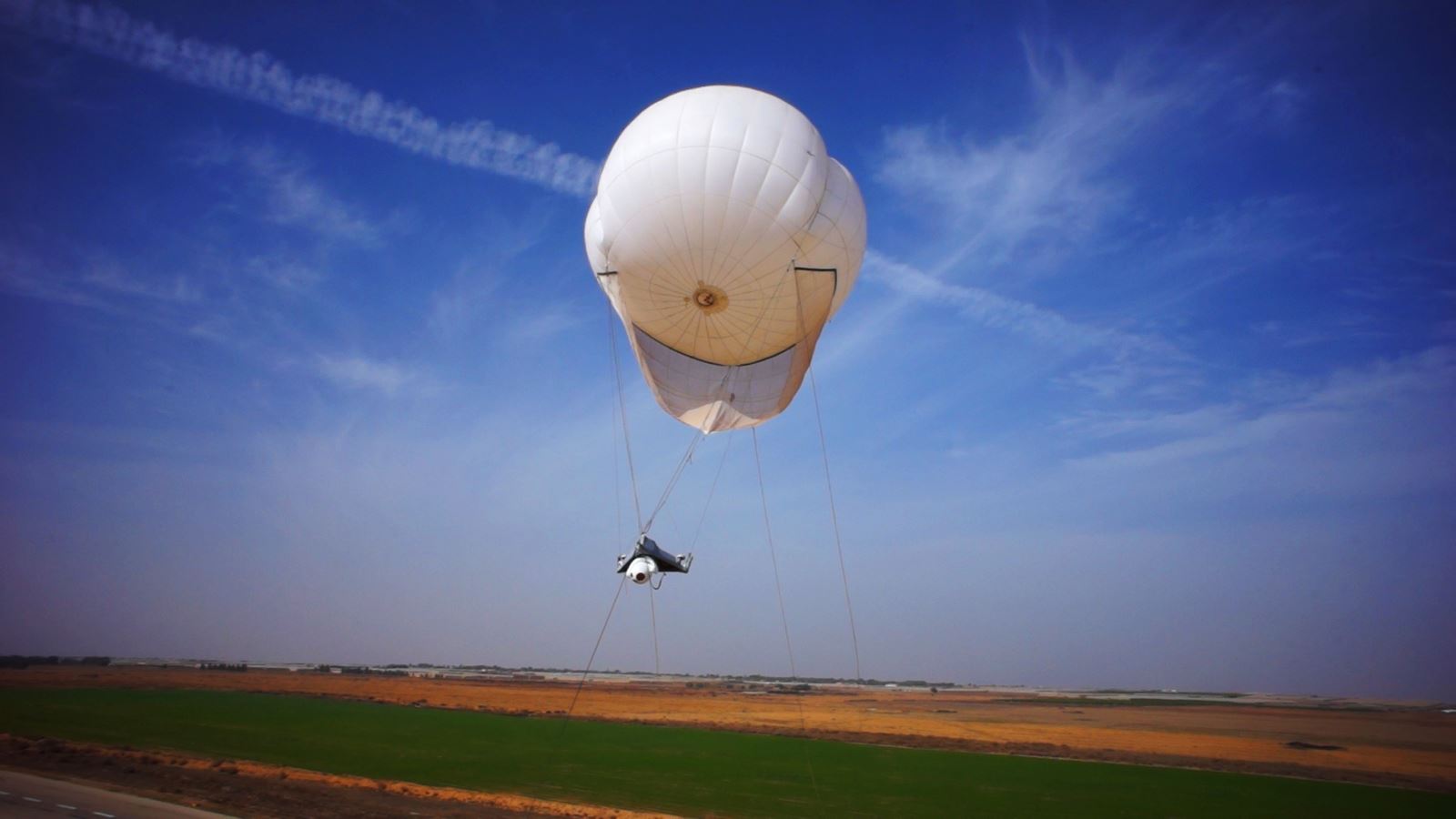 Advanced Israeli Surveillance Blimp Fell In Gaza Strip (Video)