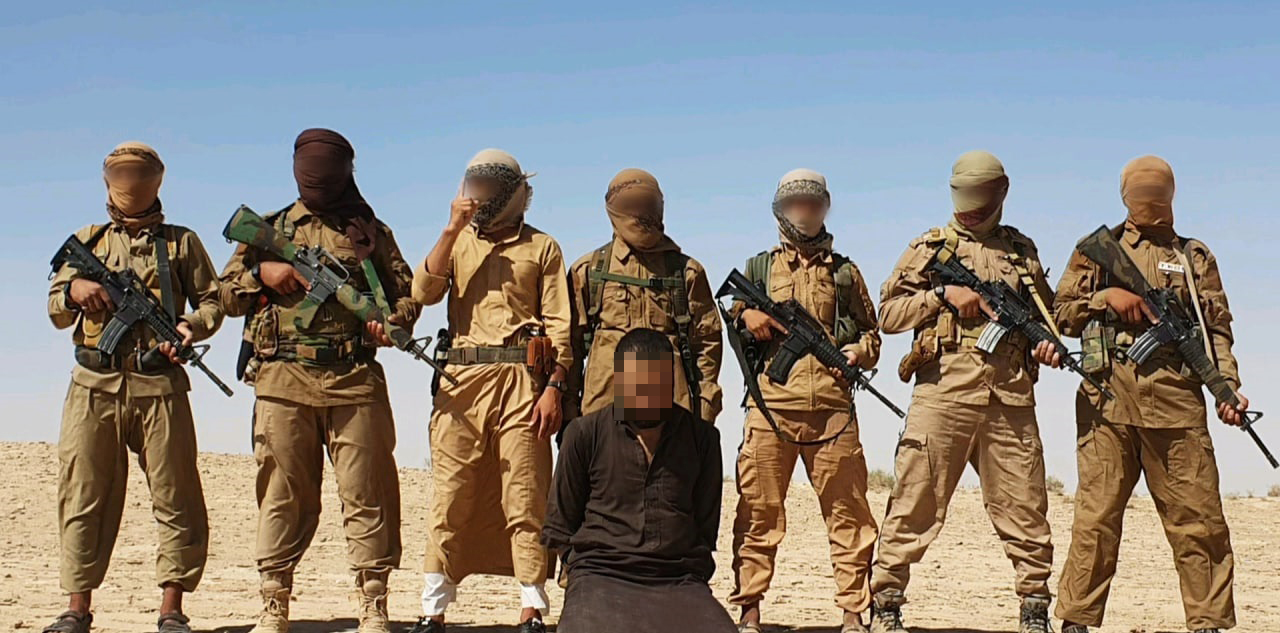 ISIS Terrorists Capture, Execute Iraqi Intelligence Officer (Photos)