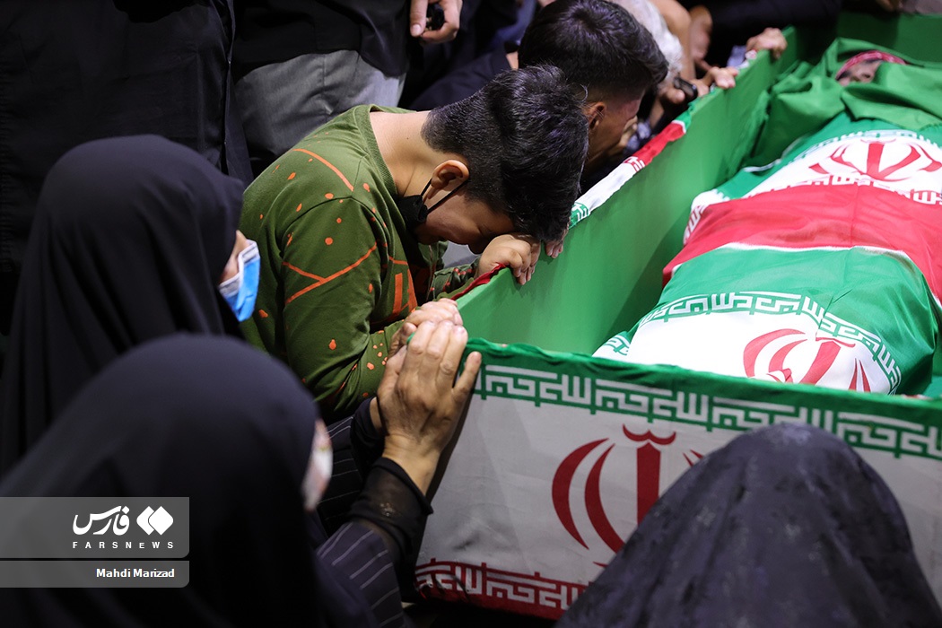 Iran’s Revolutionary Guard Confirms One Of Its Officers Was Killed In Syria (Photos)