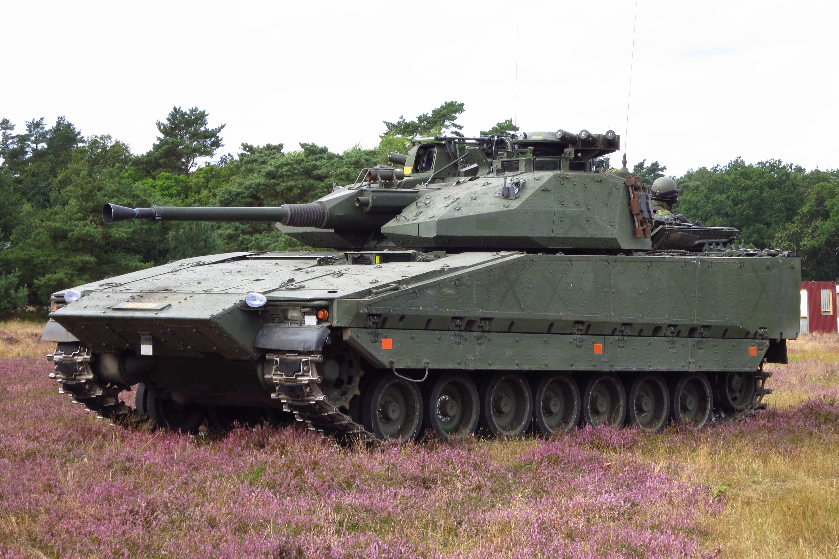 Sweden To Supply Ukraine With CV90 IFVs, Archer Howitzers & Additional NLAW Missiles