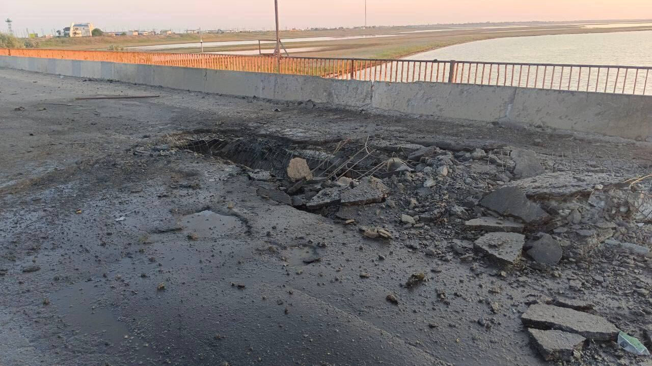 Ukraine Struck Northern Crimea Bridge With British Storm Shadow Missiles (Videos)